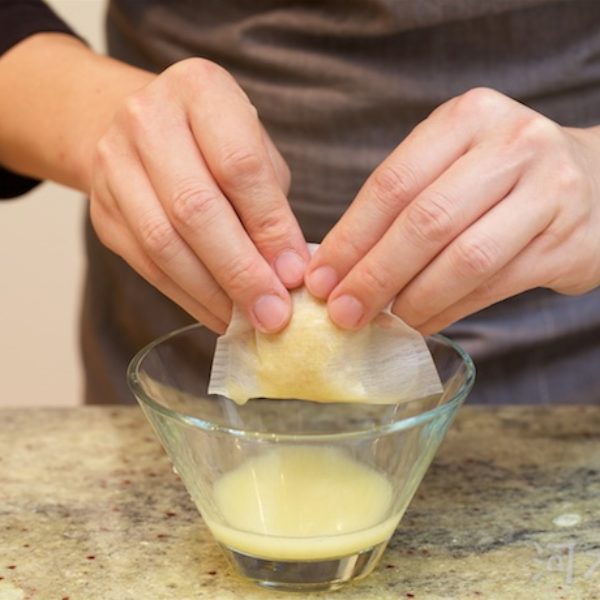 How to Make Ginger Garlic Water
