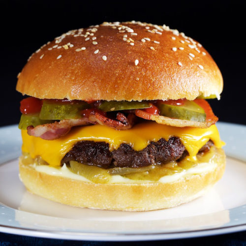 The Perfect American Cheeseburger
