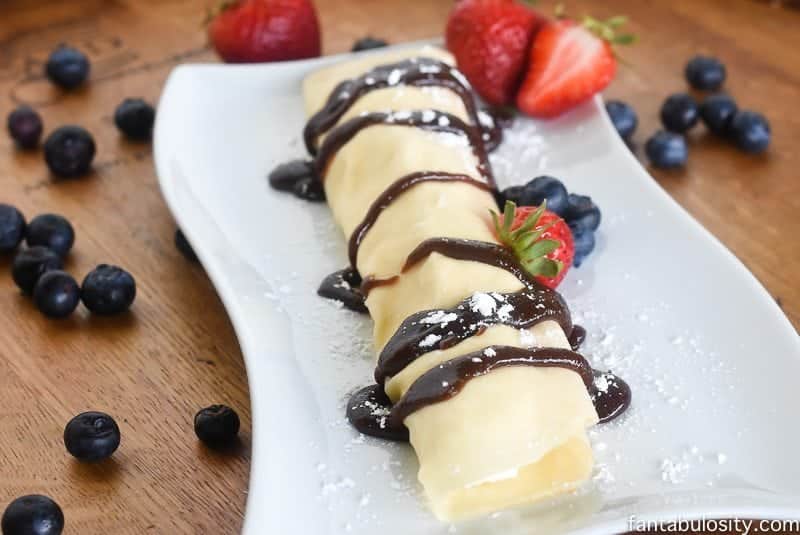 Easy Cinnamon Cream Cheese Filling for Crepes