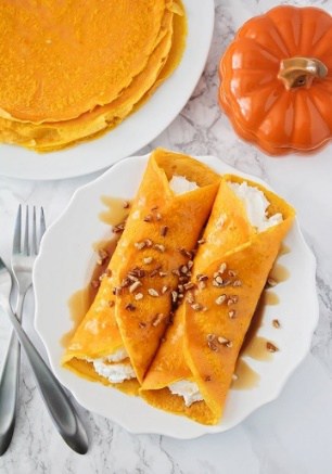 Pumpkin crepes with cheesecake fillings