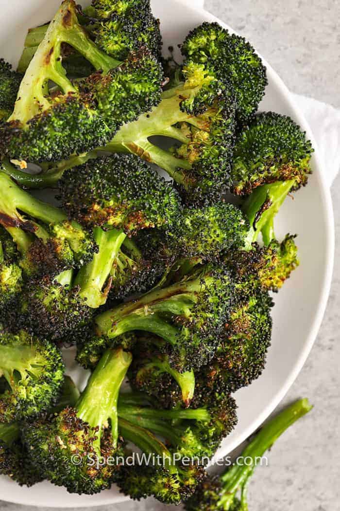 Crispy garlic roasted broccoli