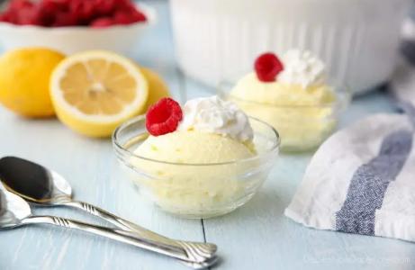 Lemon fluff with limoncello cream