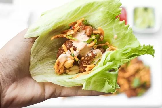 Szechuan chicken lettuce wraps with spicy mayo