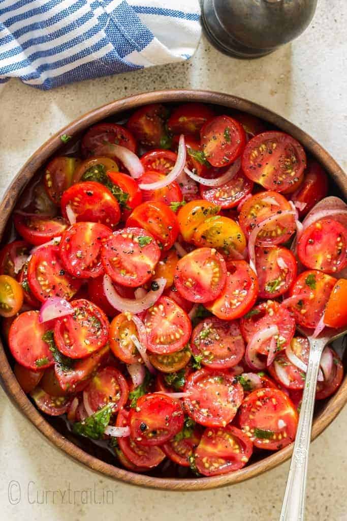  tomat lök sallad