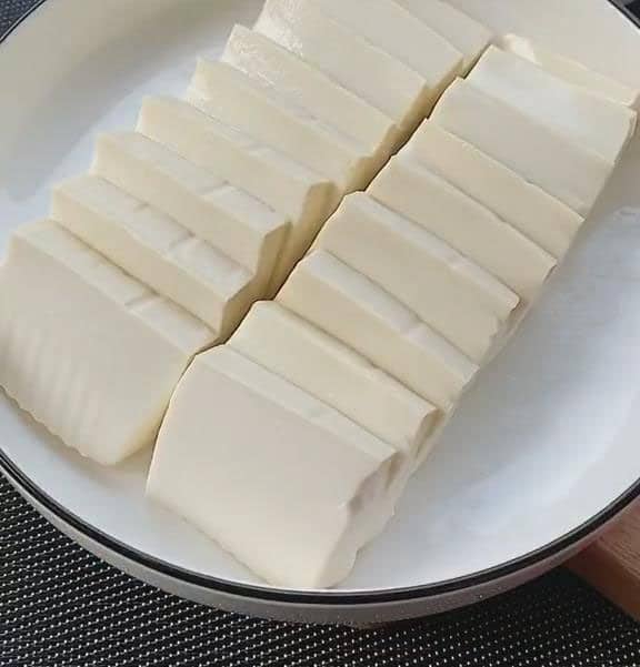 arrange the sliced tofu pieces