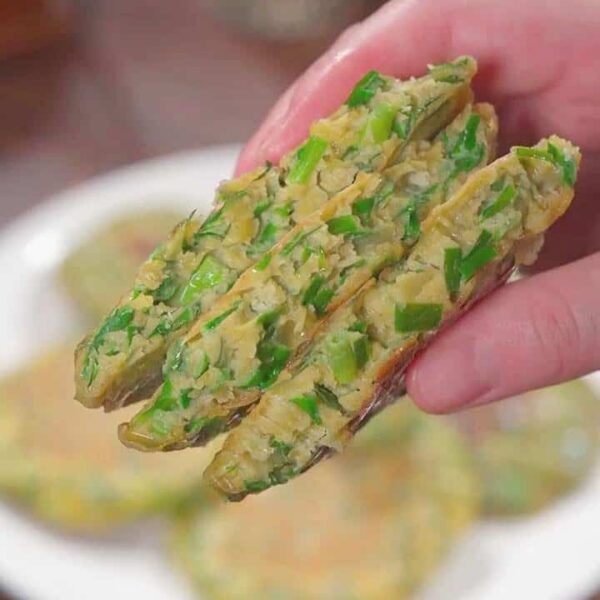 Delicious and Nutritious Chive Pancake Recipe