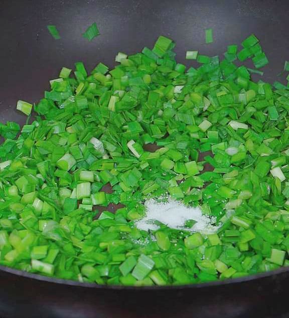 Stir Fry the Chives